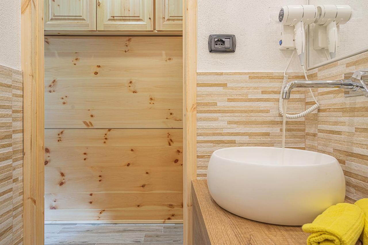 Casa Sole- Loft Moderno In Montagna Lägenhet Aprica Exteriör bild
